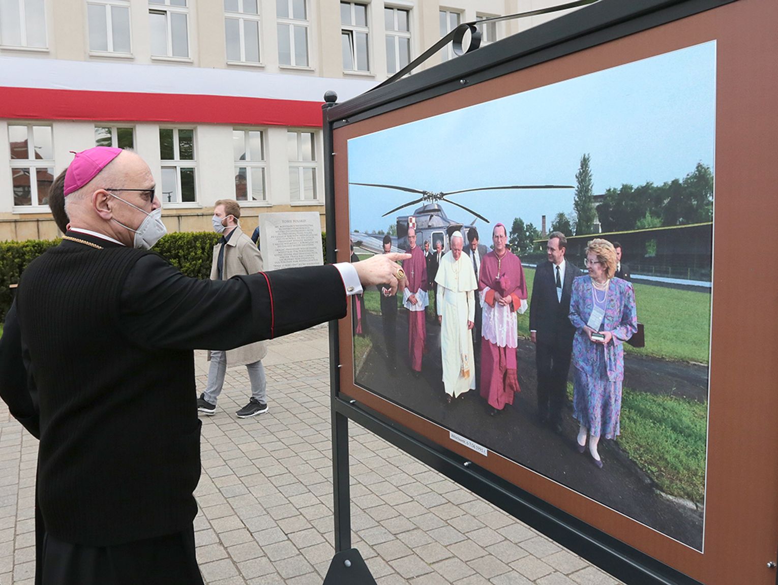 Uroczysta sesja sejmiku województwa z okazji 100 lecia urodzin Jana