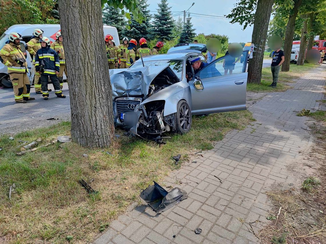 Trzy Osoby W Szpitalu W Tym Dziecko Droga Na Wieniec Zablokowana