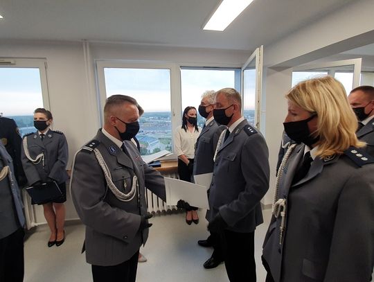 105 policjantów z awansami, 11 z nagrodami. Funkcjonariusze obchodzili dziś swoje święto 