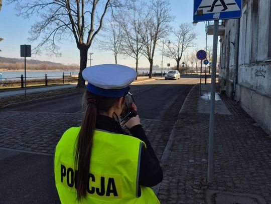 112 mandatów - dostali kierowcy jak i piesi. Wczoraj policjanci przeprowadzili akcje "Bezpieczny pieszy" 112 mandatów - dostali kierowcy jak i piesi. Wczoraj policjanci przeprowadzili akcje "Bezpieczny pieszy"
