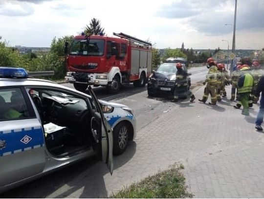 12-letnie dziecko w szpitalu, po tym jak kierująca BMW uderzyła w Skodę