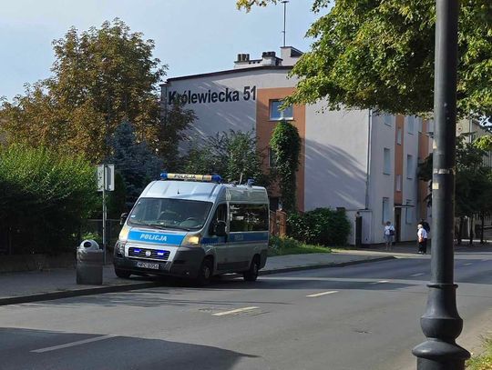 19-latka wyjeżdżając z posesji potrąciła motocyklistę