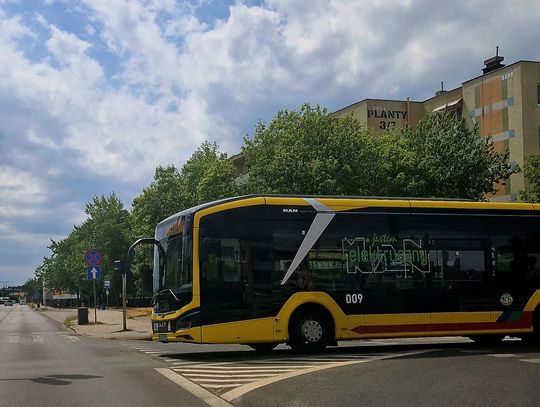 31 października, 1 i 2 listopada przejazdy MPK bezpłatne. 10 linii specjalnych