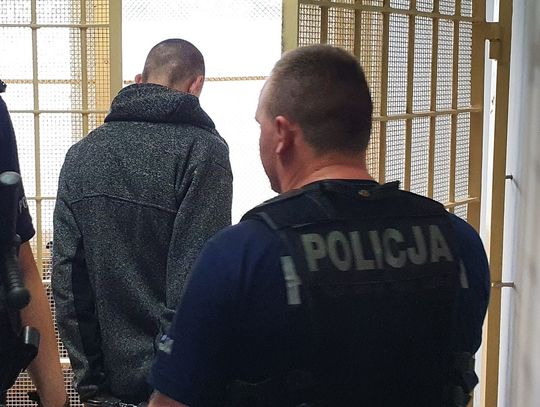 33-latek oblał warzywa... farbą. Został aresztowany