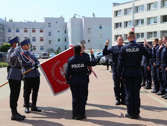 44 nowo przyjętych policjantów rozpocznie służbę w województwie, w tym 2 we Włocławku