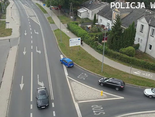 5 kierujących zignorowało znak „STOP” w Kruszynie. Mandaty po 300 zł i 8 punktów karnych