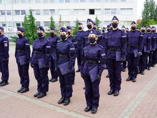 54 policjantów wstąpiło w szeregi kujawsko-pomorskiej policji. Czterech z nich będzie służyło we Włocławku