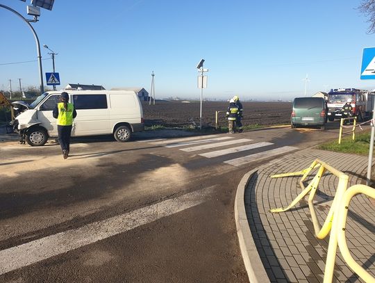 8 osób rannych w wyniku zderzenia dwóch busów pod Lubrańcem