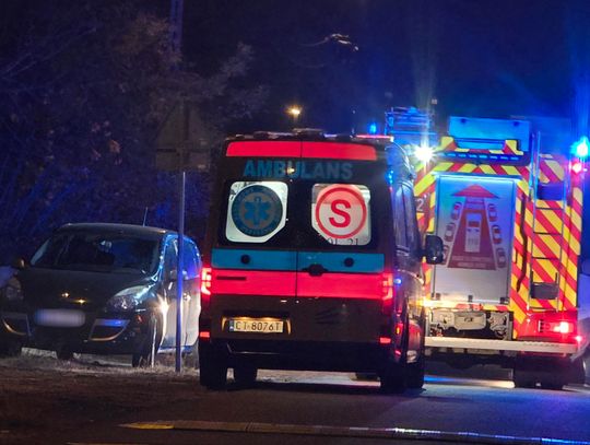 Akcja ratunkowa na osiedlu Południe – kobieta nadziała się na pręt ogrodzeniowy