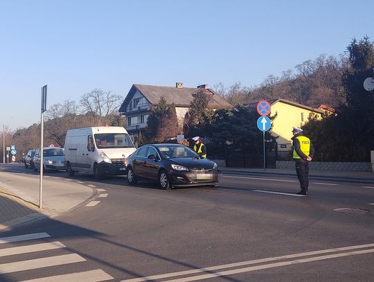 Akcja "Trzeźwy poranek". Policjanci sprawdzili 430 kierujących. Jeden z kierowców wpadł...