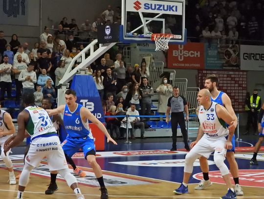 Anwil wygrywa w Hali Mistrzów