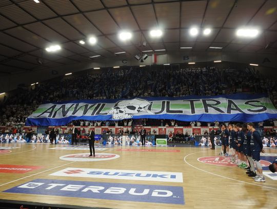 Anwil wygrywa z Twardymi Piernikami