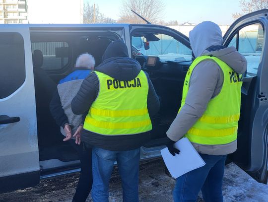 Atak nożem w mieszkaniu przy ul. Długiej we Włocławku. 73-latek trafił do aresztu