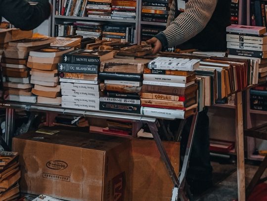 Biblioteka zaprasza na kiermasz książek wycofanych z księgozbiorów