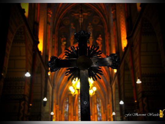 Biskup Wiesław Mering podjął decyzje dotyczące kolędy