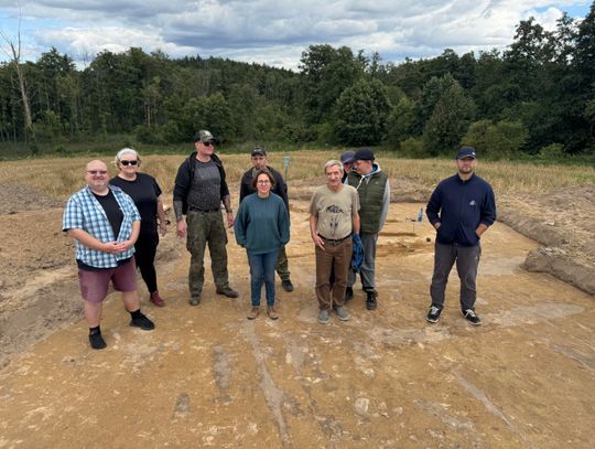 Kolejne odkrycia w Błędowie, trwa poszukiwanie granic osady