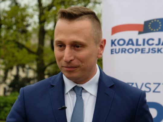 Brejza odkrył, że kościół popiera PiS i odczytał list do - uwaga - "Wojciecha Meringa" 