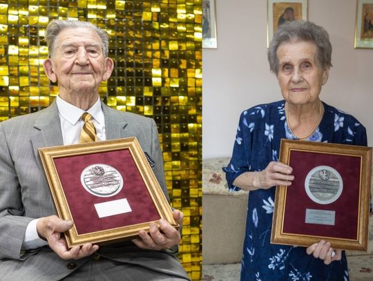 Bronisława Kozłowska i Czesław Kanderski mają po 100 lat! Odebrali medale