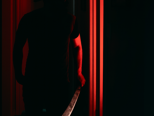 Brutalne wtargnięcie do mieszkania w gminie Lubień Kujawski. Domownicy w szpitalu