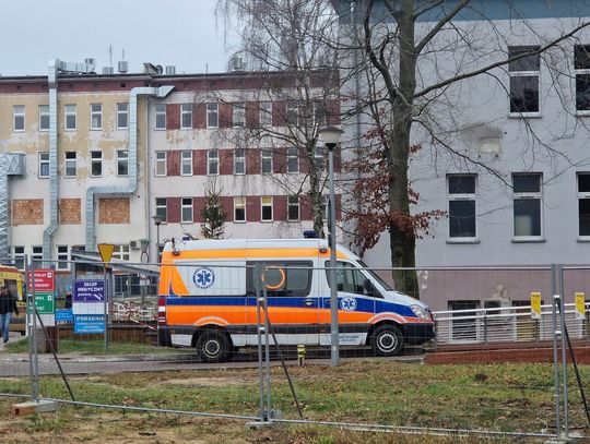 Całkowity zakaz odwiedzin w szpitalu. Przyczyną wirus grypy i COVID