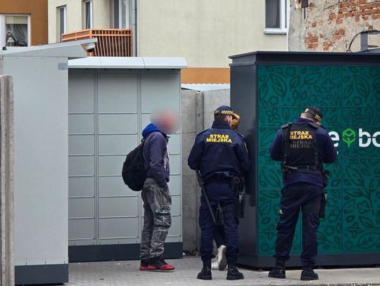 Chwila "nieuwagi" w centrum miasta. Takie wykroczenie kosztuje Chwila "nieuwagi" w centrum miasta. Takie wykroczenie kosztuje