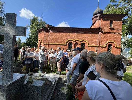 Niezwykłe życiorysy osób spoczywających na cmentarzu we Włocławku i zwiedzanie cerkwi