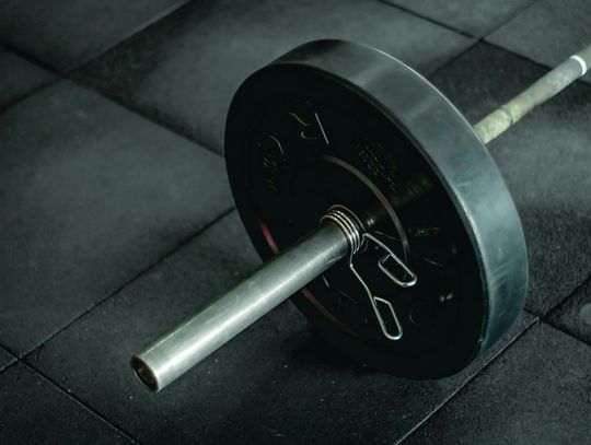 Czym jest gryf olimpijski i czym różni się od standardowego?