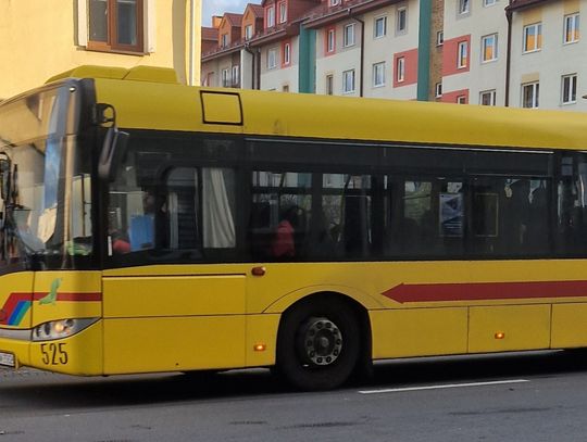 Pracownica zakładów Salamander apeluje o zmiany w rozkładzie MPK. Ostatni autobus o 14.00