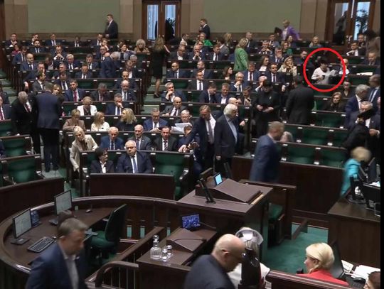 Czytelnik oburzony zachowaniem posłanki Borowiak w Sejmie [Wideo]