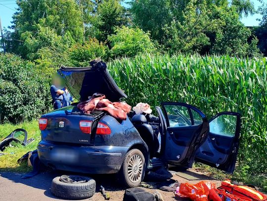 DK 62 zablokowana, wkrótce wyląduje LPR. Auto ciężarowe zderzyło się z osobówką