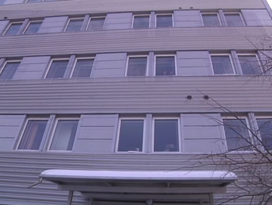 Dwie studentki odizolowane w budynku przy ul. Mechaników 3. Wróciły z Niemiec