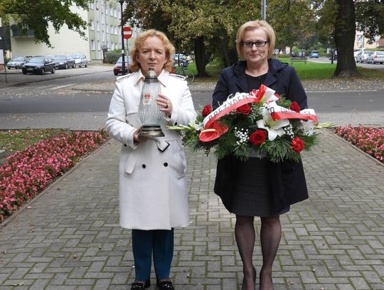Dzień Podziemnego Państwa Polskiego we Włocławku. Delegacja z ratusza złożyła kwiaty