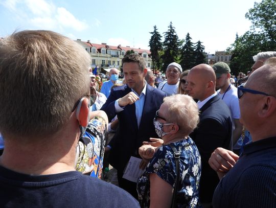 "Dziś nie padają duże zakłady przemysłowe, a małe rodzinne firmy"mówił Rafał Trzaskowski we Włocławku
