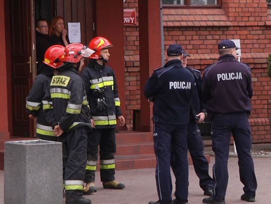 Ewakuacja 350 pracowników sądu. Znów fałszywy alarm o bombie...