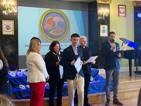 Międzyszkolny Konkurs Malarski „FAJANSOWE INSPIRACJE”