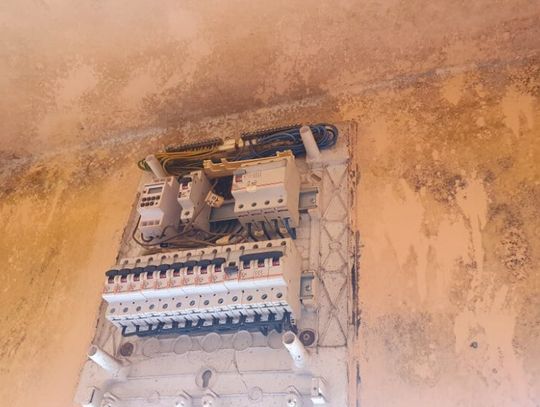 Firmy nie chcą tam budować, mieszkańcy tej ulicy nie chcą kolejnych bloków, potrzebujący nie chcą tam mieszkać...