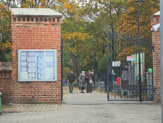 Godziny otwarcia cmentarzy w okresie Wszystkich Świętych 2026