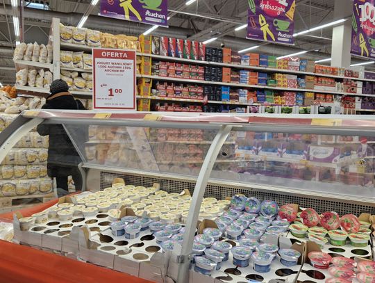 Inflacja wymusza na Polakach poszukiwanie promocji. 80 proc. Polaków szuka oszczędności w gazetkach