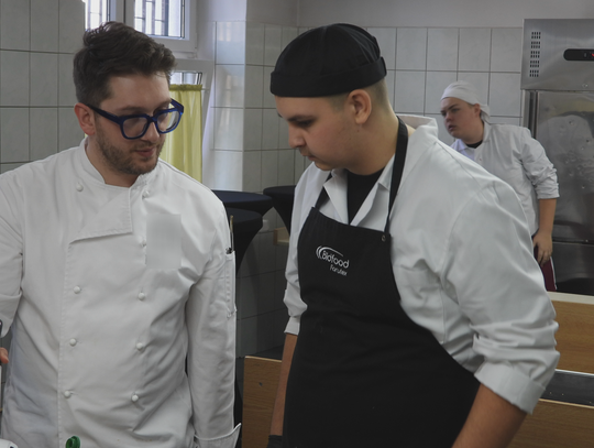 Intensywny dzień w "Chemiku". Placówkę odwiedził finalista Masterchefa