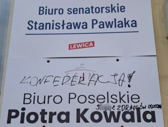 "J**ć zdrajców ojczyzny" "Konfederacja". Akt wandalizmu na szyldzie biura polityków Lewicy