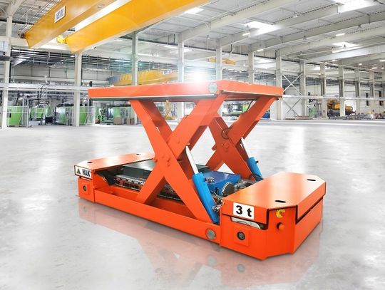 Jak sprawnie przemieszczać wielkogabarytowe części pomiędzy stanowiskami? Potrzebna będzie specjalna platforma transportowa