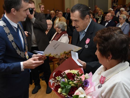 Przeżyli ze sobą pół wieku i więcej... jubileusze małżeńskie w Urzędzie Miasta