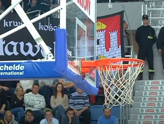 Junior zakontraktowany. Wojciech Tomaszewski koszykarzem Anwilu