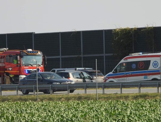 Karambol 5 aut pod Włocławkiem. A1 zablokowana. Jedna osoba poszkodowana 