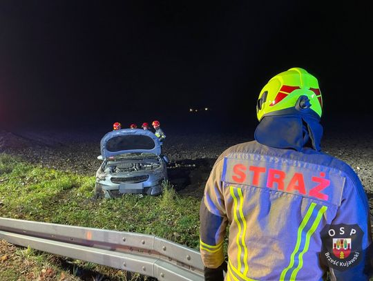 Kia dachowała w Sokołowie. Kierujący ksiądz miał ponad 2,6 promila alkoholu w organizmie