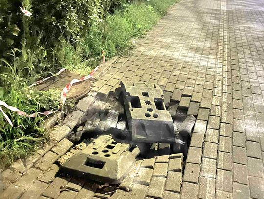 "Kiedy ktoś się tym w końcu zajmie?" - zapadlisko na ul. Wojska Polskiego zirytowało mieszkankę