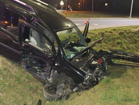 Kolejna kolizja na obwodnicy Lubrańca. Zderzyły się Renault i Hyundai