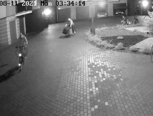 Kolejna kradzież rowerów we Włocławku. Policja prosi o pomoc