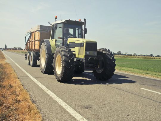 Kolejne efekty nieudolnej polityki rolnej PiS. Rolnicy zablokują jutro drogi m.in w kujawsko-pomorskim