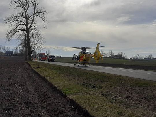 Kolejne zdarzenie drogowe w regionie. Służby reanimują mężczyznę